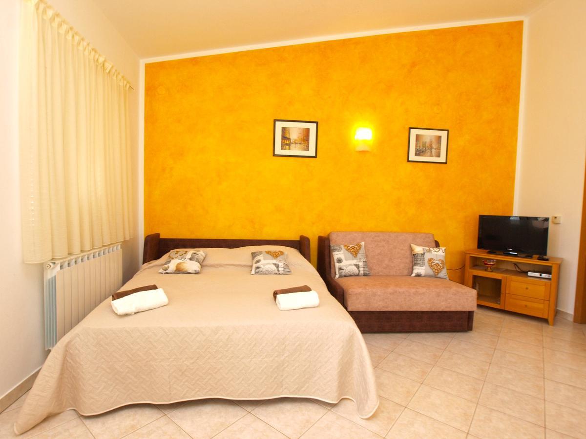 Apartments Iva 1534 PUY Exterior foto